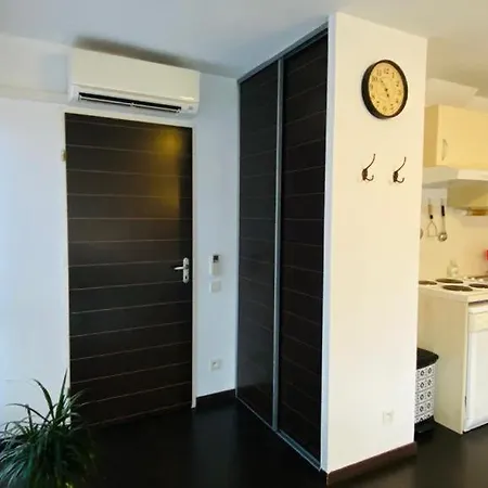 Apartment Superbe Avec De Parking Gratuit Sur Place *